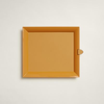 313358M 02_above_wm_4?size=